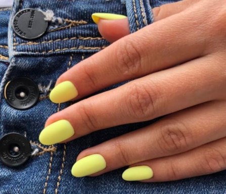 Желтый маникюр 2021 Желтый маникюр 2021