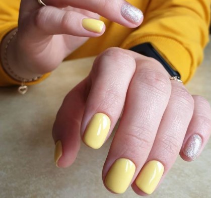 Желтый маникюр 2021 Желтый маникюр 2021