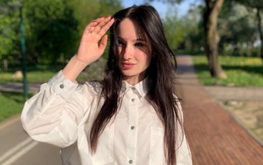 Звички, які спотворюють обличчя: ви точно цим грішите Звички, які спотворюють обличчя: ви точно цим грішите