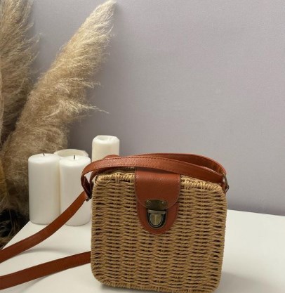 Модні солом'яні сумки 2021