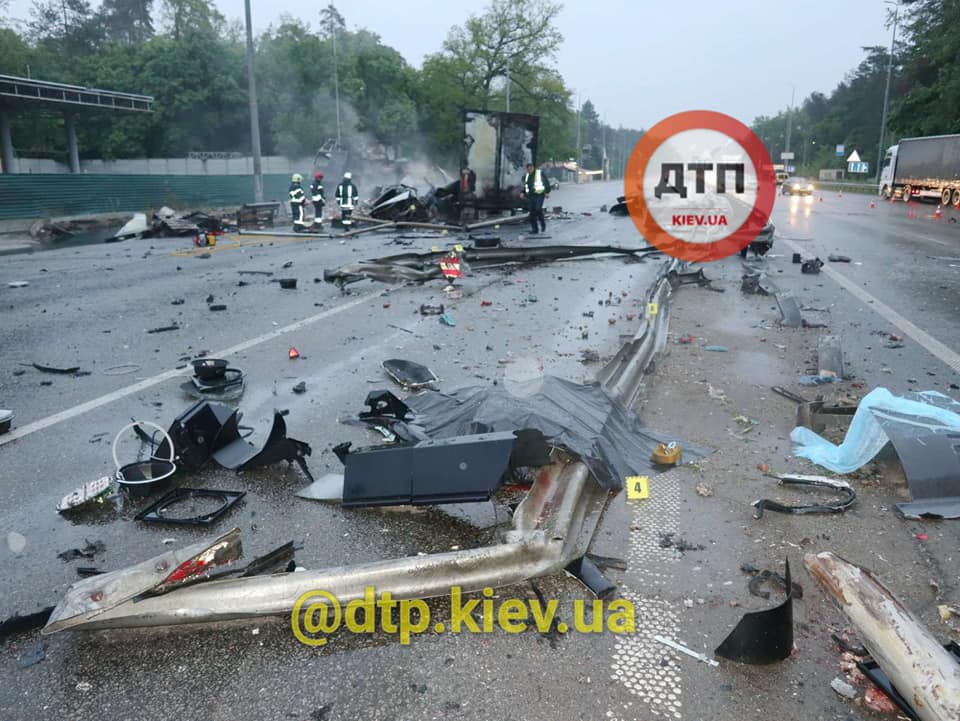 Вогняна ДТП в Києві 24 травня Вогняна ДТП в Києві 24 травня