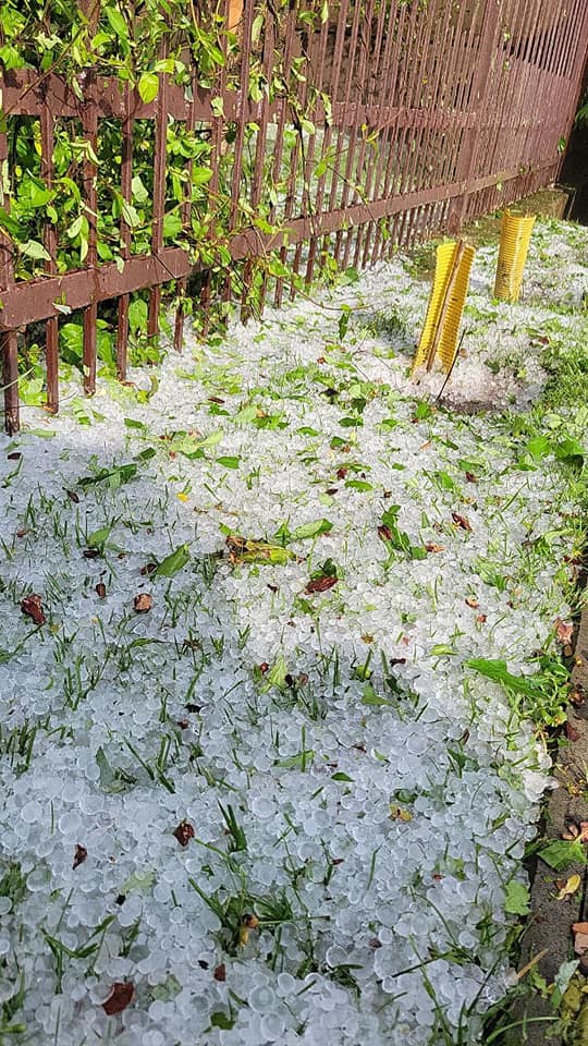 Нардеп поскаржилася на наслідки граду під Києвом