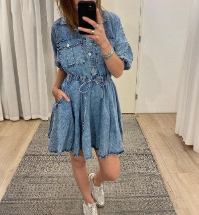 Модные джинсовые платья 2021