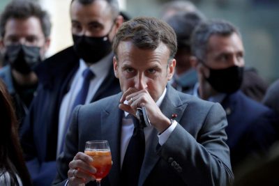 Макрон выпил за Украину после тоста на украинском