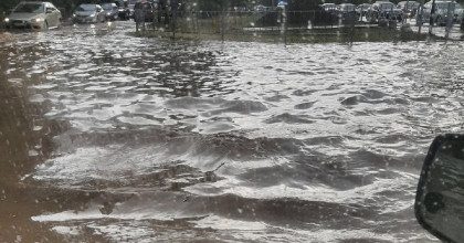 У оккупантов новая проблема: в Симферополе потоп после ливней, есть пострадавшие