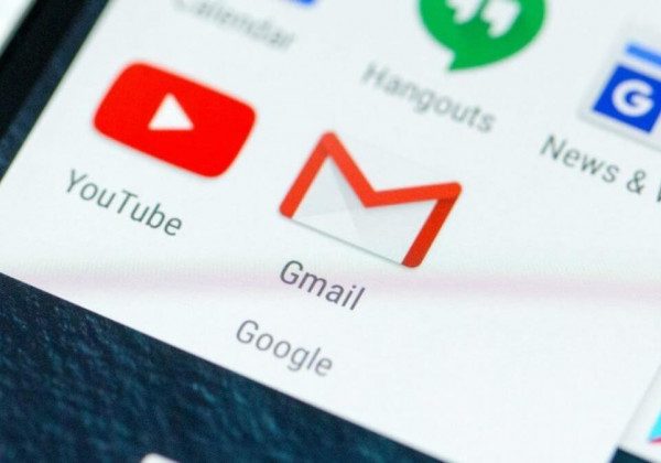 Google спростила перенесення фотографій з Gmail в "Google Фото"