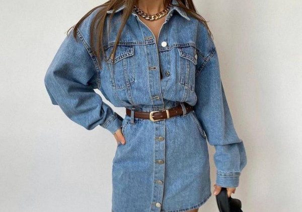 У моду на літо 2021 повернулися джинсові сукні в стилі 90-х, які випромінюють дух свободи