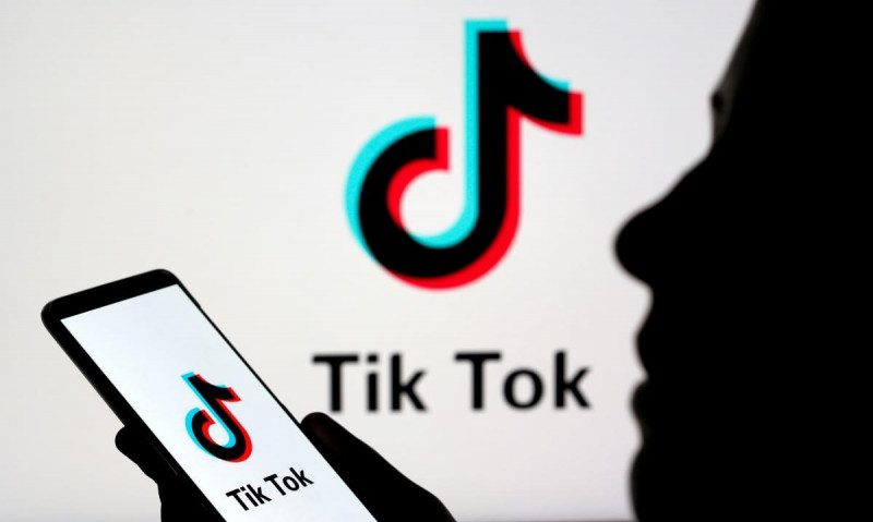 В TikTok запустили новый опасный челленж, за который могут "выкрутить руки"