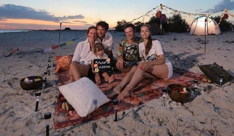 Александра Кучеренко откровенно рассказала об отдыхе на "украинских Мальдивах" с Димой Комаровым