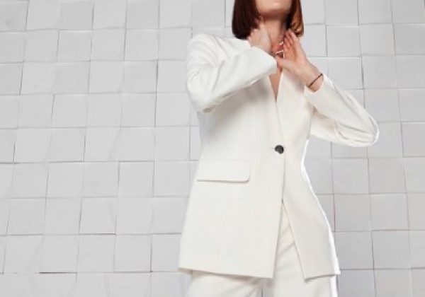Модный белый пиджак 2021 весна-лето