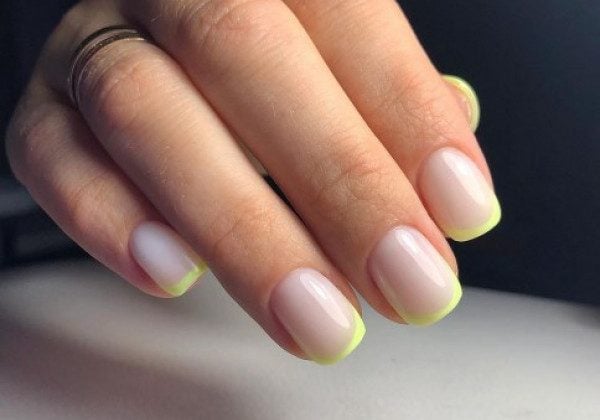 Желтый маникюр 2021 Желтый маникюр 2021