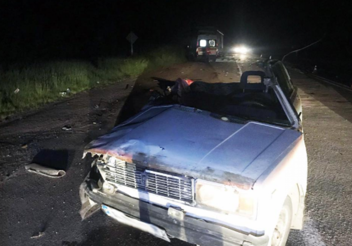 Під Бердичевом розірвало легковик, є жертва Під Бердичевом розірвало легковик, є жертва