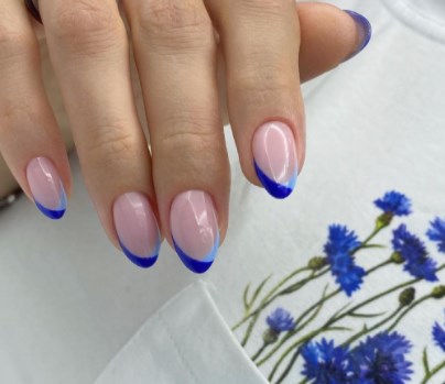 Модний французький манікюр літо 2021 Модний французький манікюр літо 2021