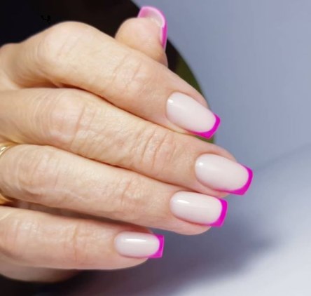 Модний французький манікюр літо 2021 Модний французький манікюр літо 2021