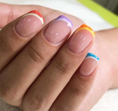 Модний французький манікюр літо 2021 Модний французький манікюр літо 2021