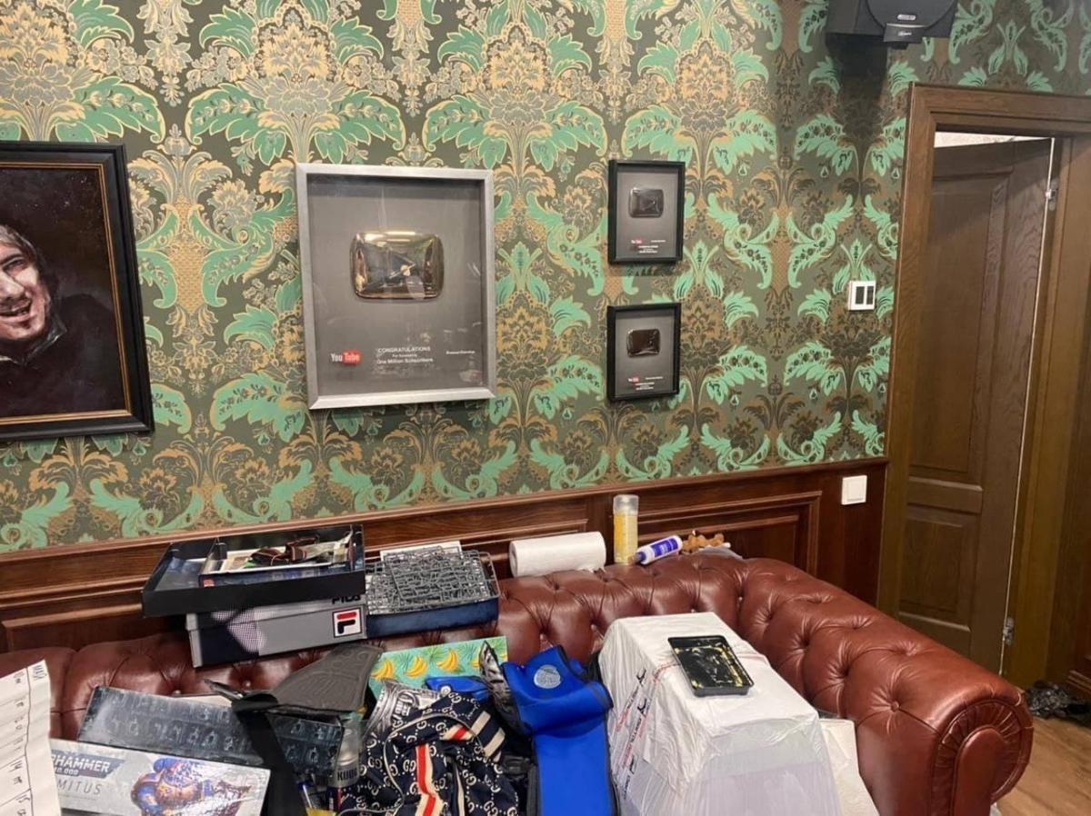 У Хованського провели обшуки