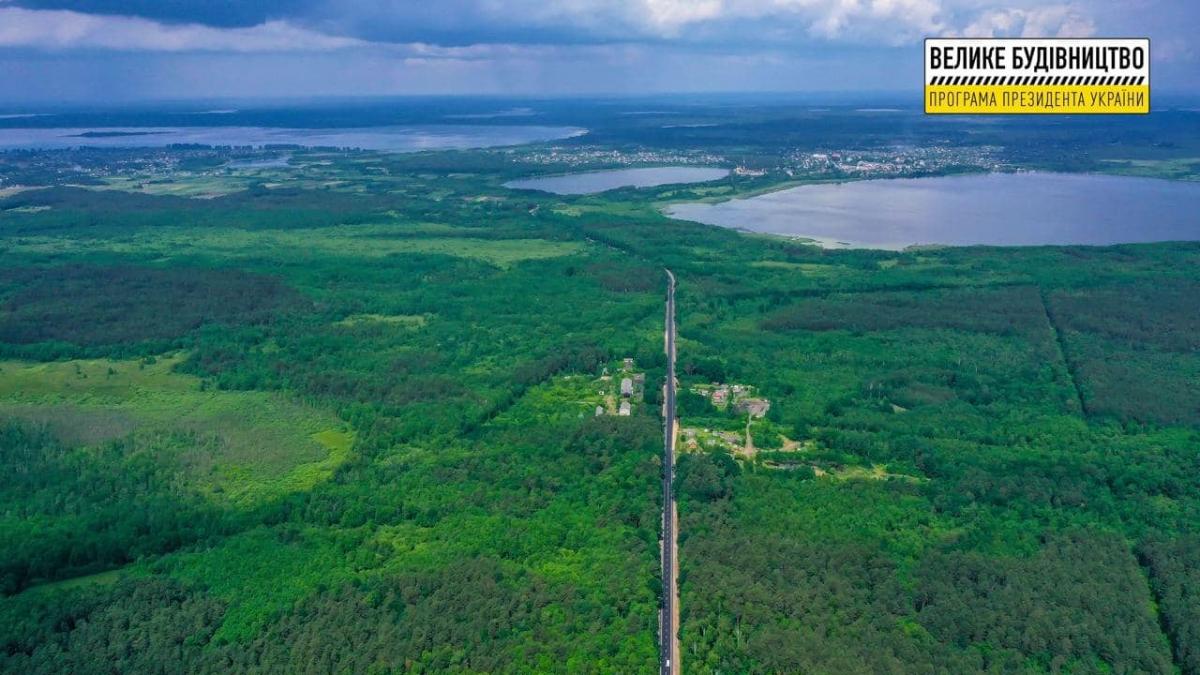 Ремонт автодороги на Волыни