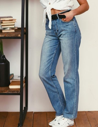 Модные прямые джинсы 2021 Модные прямые джинсы 2021