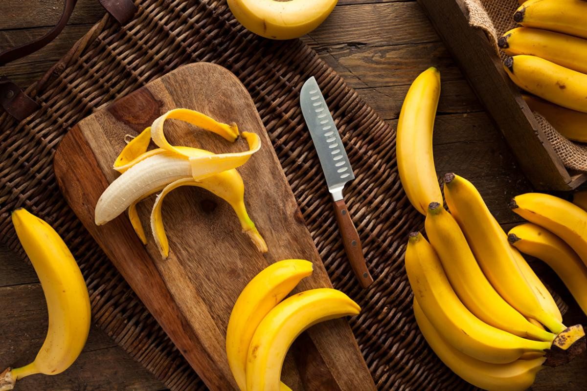 Чим корисні банани для жінок – корисні властивості для організму