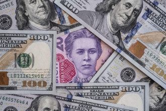 Доллары, гривны
