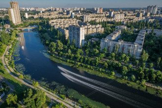 Русанівська Затока заповнює невідомий бруд