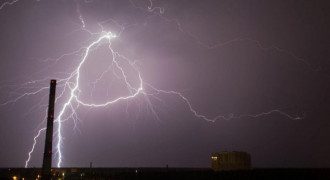 Украину накрывает нестабильная погода: будут ливни, грозы и адская жара