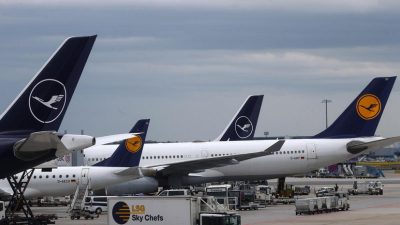 Польша закрывает небо для российских авиакомпаний вслед за Великобританией