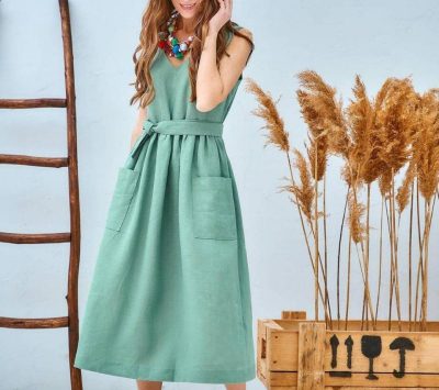 У моду на літо 2021 увійшли милі сарафани з 90-х, в які не можна не закохатися