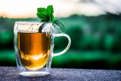 Чи можна заварити чай в холодній воді: дивовижний спосіб і важливий секрет