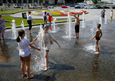 По словам астролога, в августе украинцев ждет небывалая жара