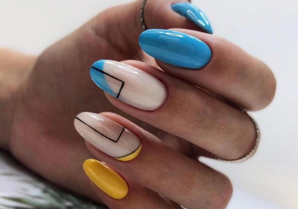 Легкий манікюр на літо 2021, який заворожує з першого погляду