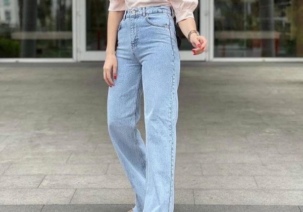 У моду на літо 2021 повернулися надзвичайно зручні джинси у стилі 80-х, які підходять всім