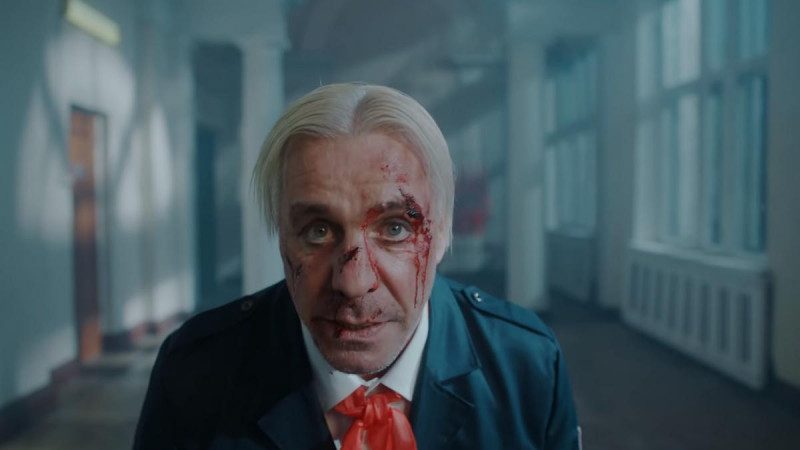 Тилль Линдеман выпустил клип с насилием школьника-пионера в День защиты детей