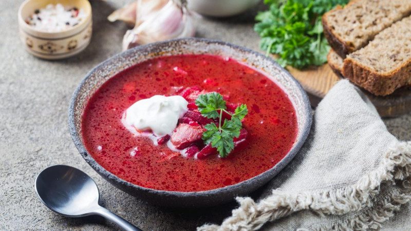 Три главные ошибки, которые точно испортят вкус и цвет борща