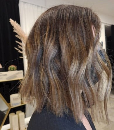 Стрижка на средние волосы длинный боб 2021 Стрижка на средние волосы длинный боб 2021