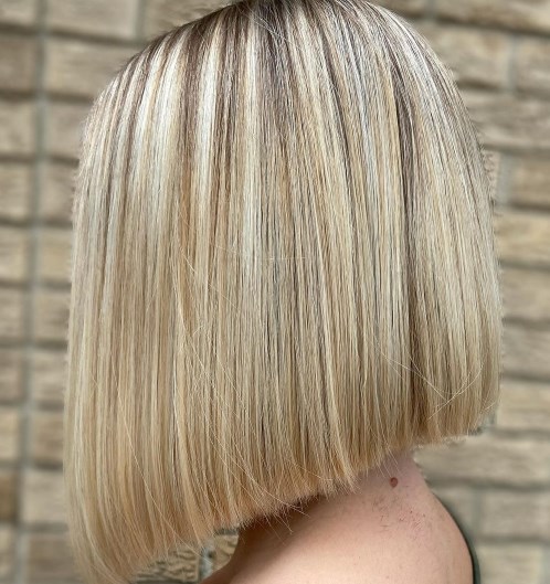 У моді стрижка на середнє волосся довгий боб - вдала зачіска для стильного образу на кожен день