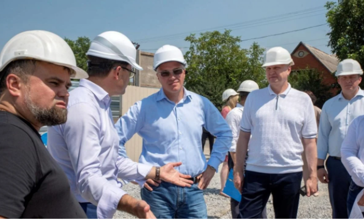 В Україні будують перший багатоквартирний сталевий будинок: у Маріуполі вже зводять 1-й поверх