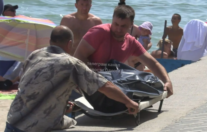 В Одесской области на пляже посреди бела дня умер мужчина