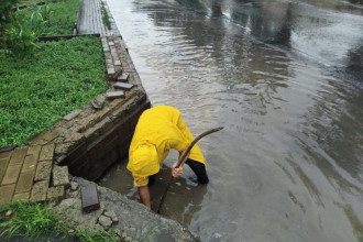 негода