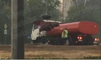 У Києві Комунальник у розпал страшної грози з машини поливав клумби