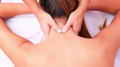 Скрутила шию: у Чернігові масажистка випадково вбила свою клієнтку Скрутила шию: у Чернігові масажистка випадково вбила свою клієнтку