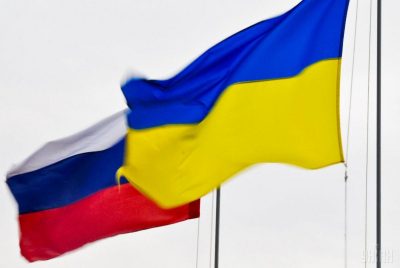Флаги, Россия, Украина