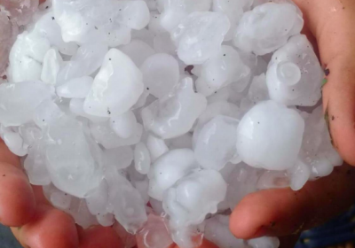 Під Тернополем випав гігантський град розміром з пельмені і знищив урожай