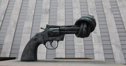 За взятку может получить даже психопат: что не так с новым проектом закона об оружии