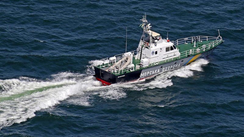 Українські рибалки терпіли лихо в Чорному морі: РФ заявила про допомогу, коли їх вже врятували