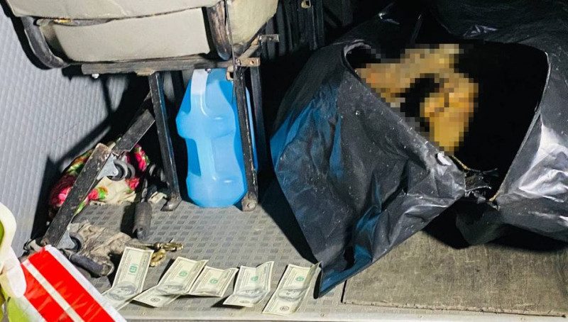 Тело пенсионера пролежало в квартире 7 месяцев: киевский адвокат пытался заполучить жилье дедушки