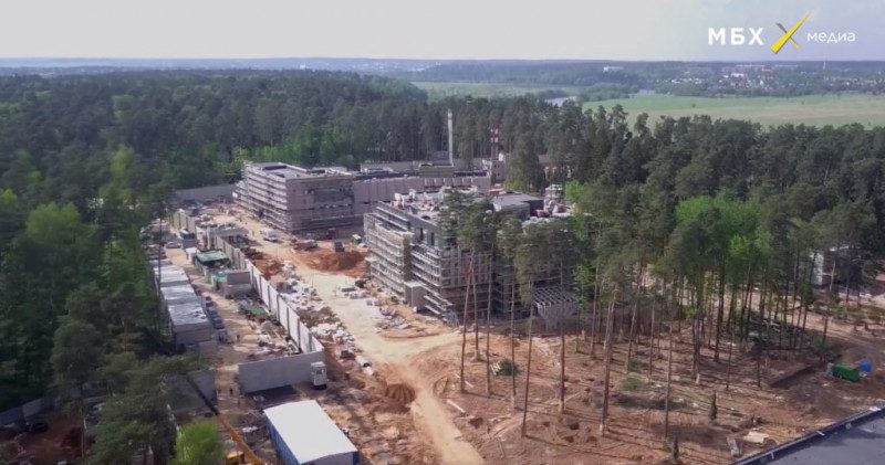 Новий мегапалац: під Москвою біля резиденції Путіна розгорнули масштабне секретне будівництво