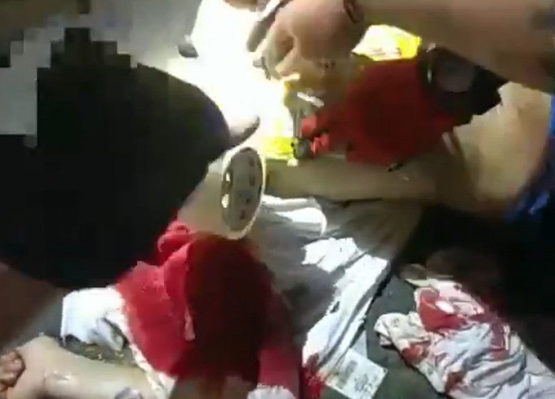 Стальные нервы: коп спас жизнь человека с помощью чипсов и скотча