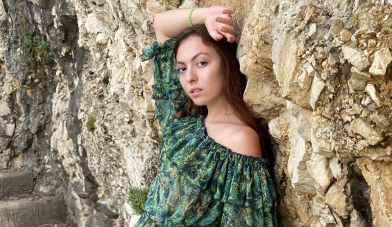 Дочь Поляковой удивила страстным фото с бойфрендом
