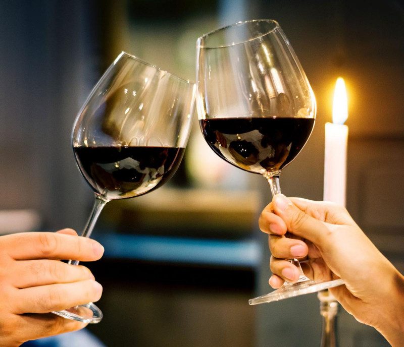 Тост на день рождения: душевные, красивые и смешные пожелания имениннику